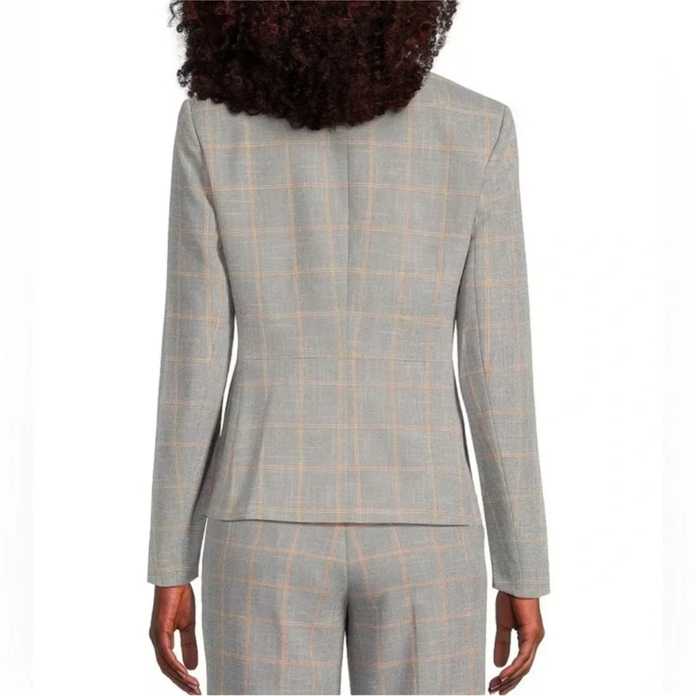 Kasper Plaid Print Notch Lapel Long Sleeve Two
Button Jacket size 8 - Picture 2 of 10